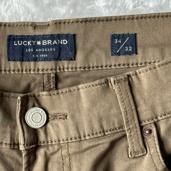 Men's Lucky Brand tan pants. - Picture 1 of 5